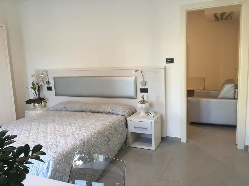 Residence Hotel Albachiara Ρίμινι Εξωτερικό φωτογραφία