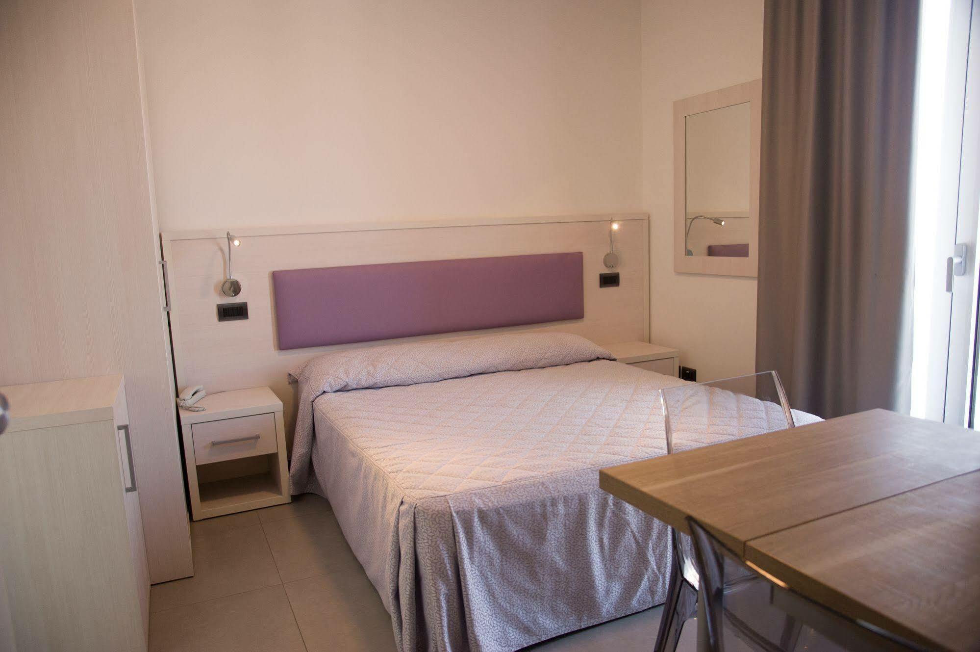 Residence Hotel Albachiara Ρίμινι Εξωτερικό φωτογραφία